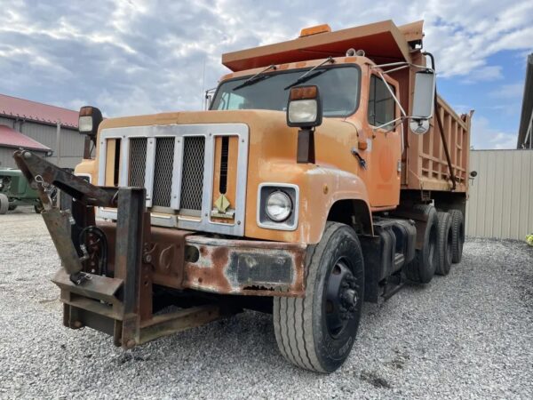 CAMION DE VOLTEO INTERNATIONAL