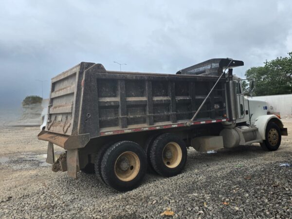 CAMION PETERBILT DE VOLTEO - Imagen 3