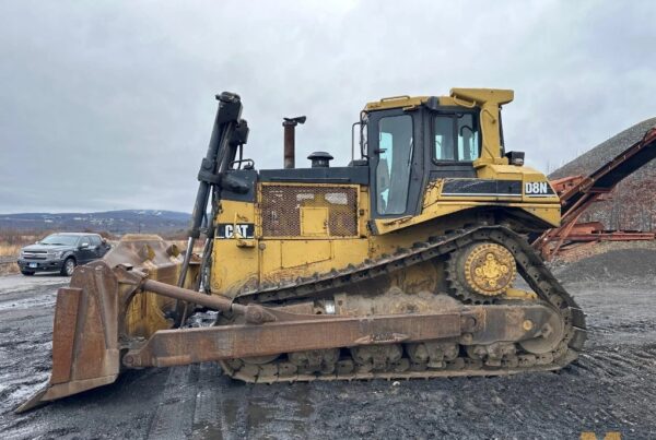 TOPADOR FRONTAL D8N CATERPILLAR 1997 - Imagen 2