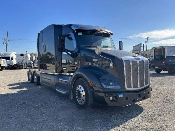 TRACTOCAMION QUINTARUEDA PETERBILT 579